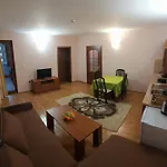 николови Apartment
