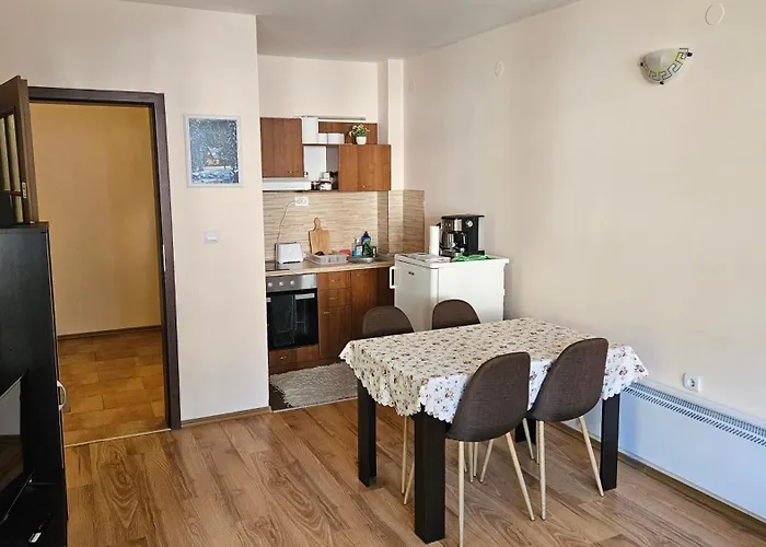 николови Apartment *